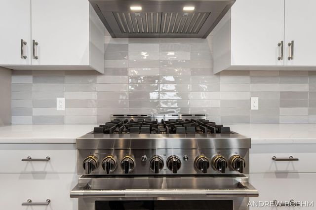 159 S River Avenue 404, Holland, MI 49423