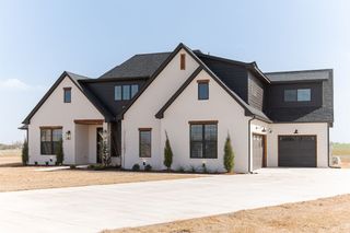 6720 Lake View Court, Cashion, OK 73016