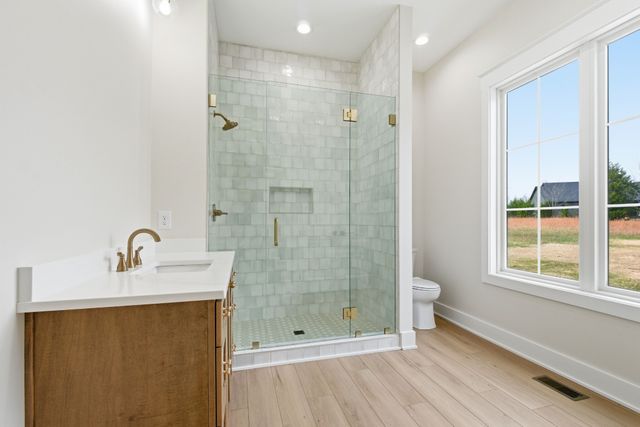 116 Bradley Ln, Cottontown, TN 37048