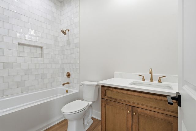 116 Bradley Ln, Cottontown, TN 37048