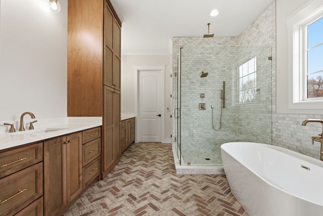 116 Bradley Ln, Cottontown, TN 37048