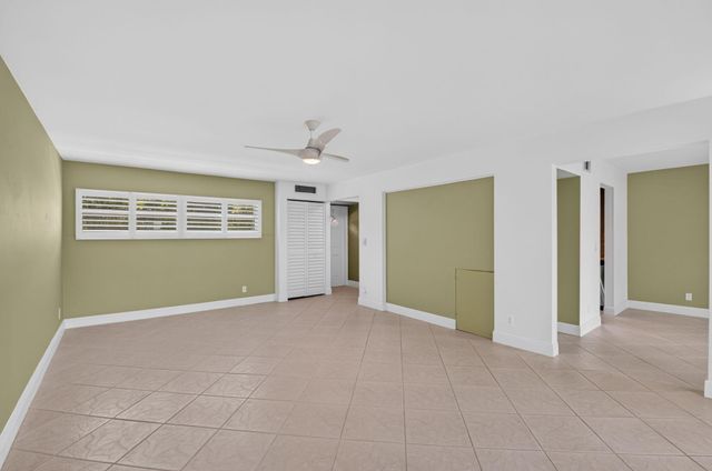 149 NW 70th Street 106C, Boca Raton, FL 33487