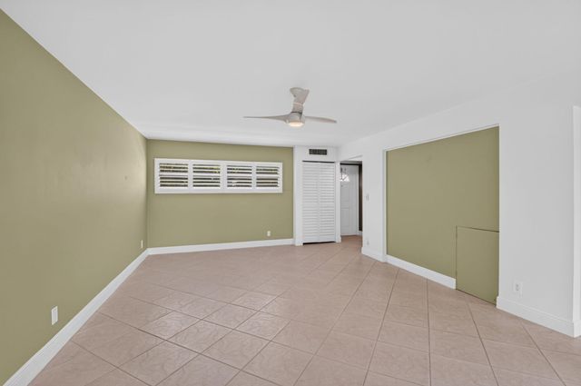 149 NW 70th Street 106C, Boca Raton, FL 33487