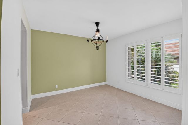 149 NW 70th Street 106C, Boca Raton, FL 33487