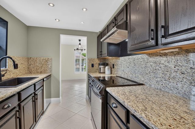 149 NW 70th Street 106C, Boca Raton, FL 33487
