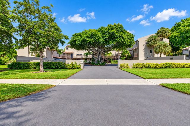 149 NW 70th Street 106C, Boca Raton, FL 33487