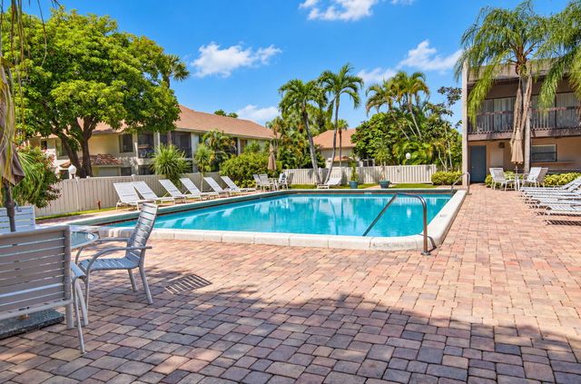 149 NW 70th Street 106C, Boca Raton, FL 33487