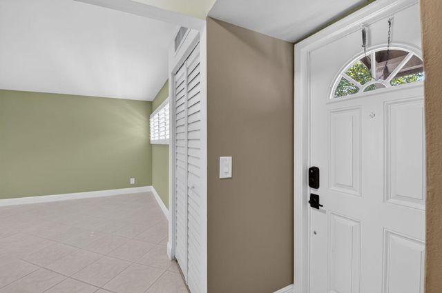 149 NW 70th Street 106C, Boca Raton, FL 33487