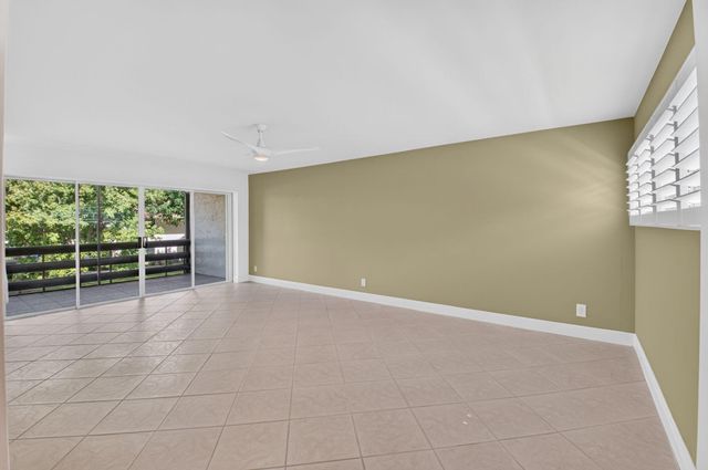 149 NW 70th Street 106C, Boca Raton, FL 33487