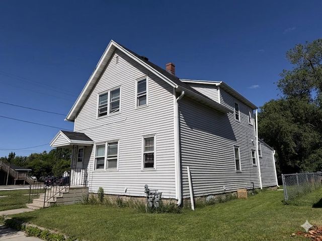 1017 N WEBSTER AVENUE, Green Bay, WI 54302