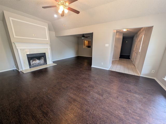 115 Meadowview Drive 4, Justin, TX 76247