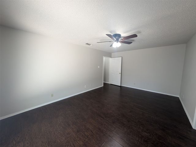115 Meadowview Drive 4, Justin, TX 76247