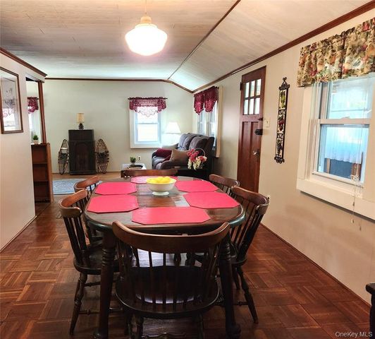 45 W Kenoza Place, Smallwood, NY 12778