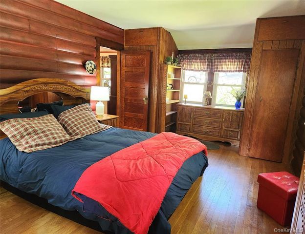 45 W Kenoza Place, Smallwood, NY 12778