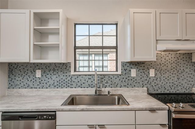 2308 Blodgett Street, Houston, TX 77004