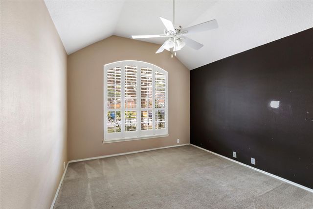 18619 Woodbreeze Drive, Humble, TX 77346