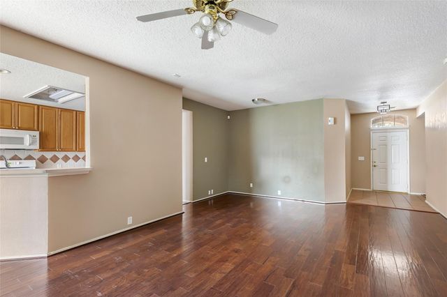 18619 Woodbreeze Drive, Humble, TX 77346