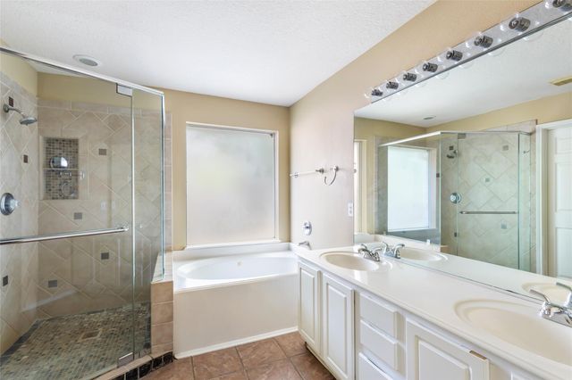 18619 Woodbreeze Drive, Humble, TX 77346