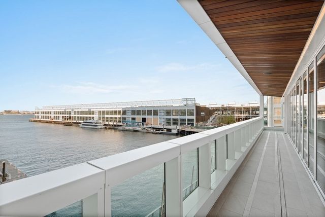 150 Seaport Blvd 17A, Boston, MA 02210