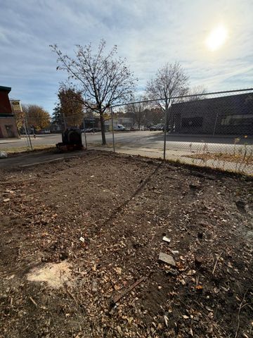 923 Randolph Avenue, Saint Paul, MN 55102