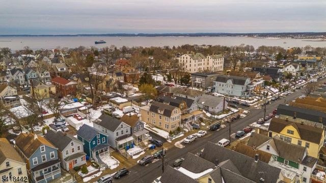 180 State St, Perth Amboy City, NJ 08861