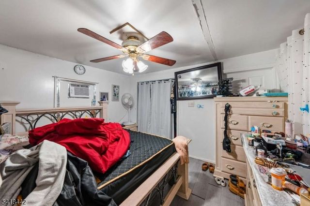 180 State St, Perth Amboy City, NJ 08861