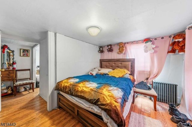 180 State St, Perth Amboy City, NJ 08861