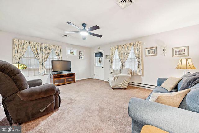 203 ELMTOWNE BLVD, Hammonton, NJ 08037