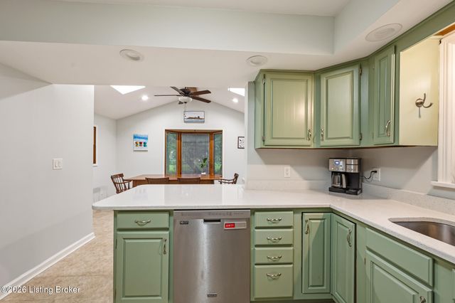 9115 Beulah Church Rd, Louisville, KY 40291