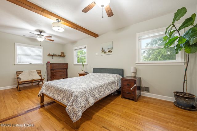 9115 Beulah Church Rd, Louisville, KY 40291