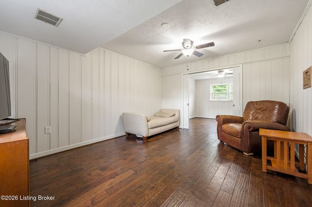 9115 Beulah Church Rd, Louisville, KY 40291