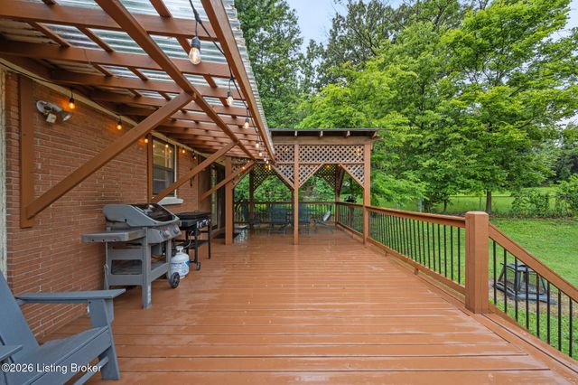 9115 Beulah Church Rd, Louisville, KY 40291