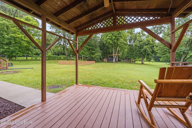 9115 Beulah Church Rd, Louisville, KY 40291