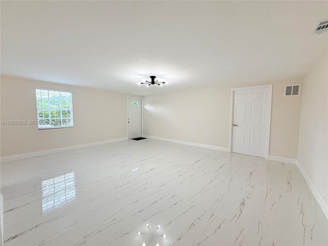 4340 SW 19th Street, West Park, FL 33023