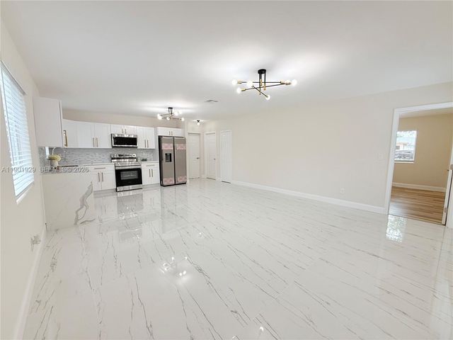4340 SW 19th Street, West Park, FL 33023