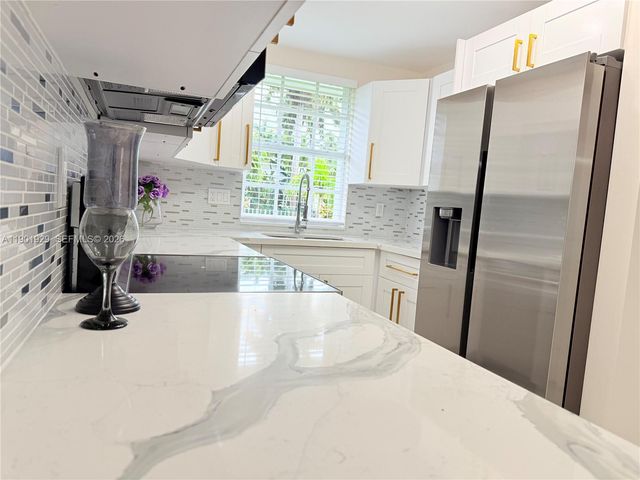 4340 SW 19th Street, West Park, FL 33023
