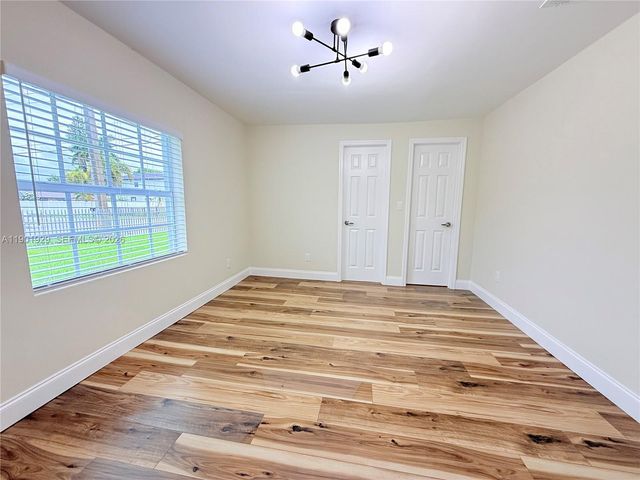 4340 SW 19th Street, West Park, FL 33023