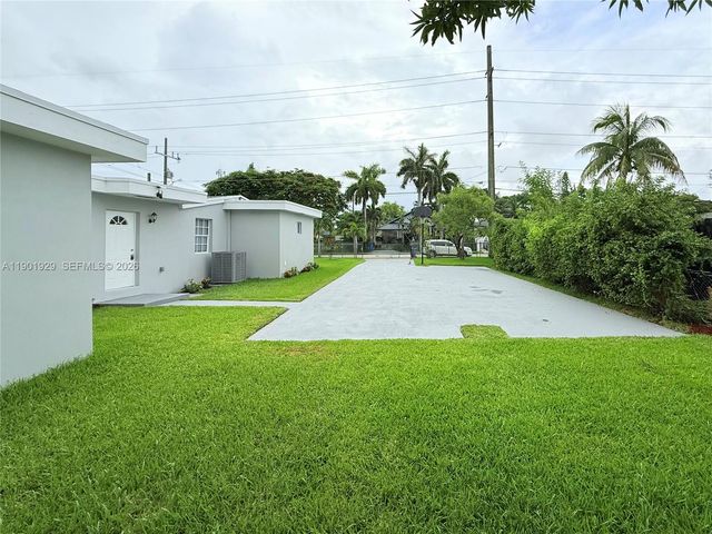 4340 SW 19th Street, West Park, FL 33023