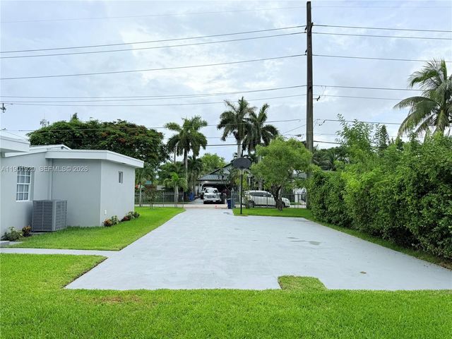 4340 SW 19th Street, West Park, FL 33023