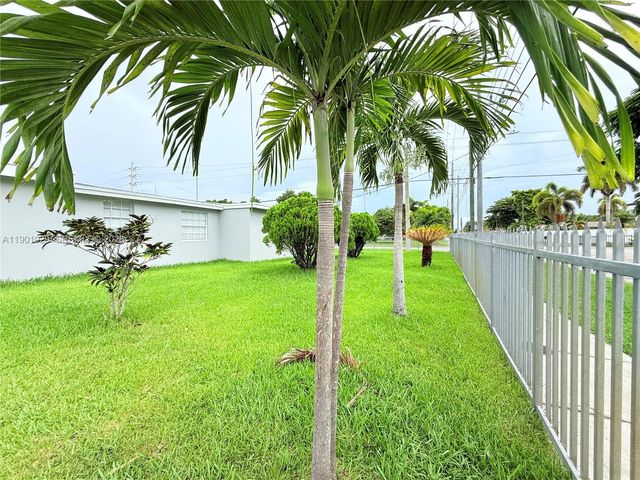 4340 SW 19th Street, West Park, FL 33023