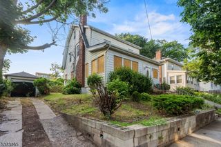 87 Pine Grove Ter, Newark City, NJ 07106