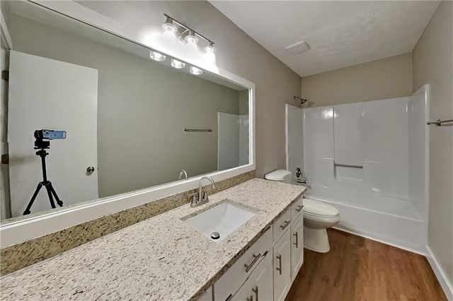 3753 Memorial Parkway NW, Kennesaw, GA 30152