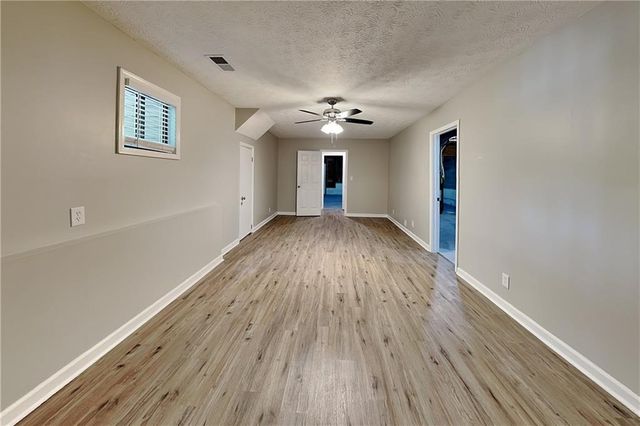 3753 Memorial Parkway NW, Kennesaw, GA 30152
