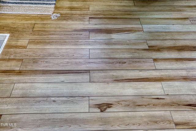 1826 Kenwood Road, Kingsport, TN 37664