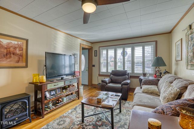 1826 Kenwood Road, Kingsport, TN 37664