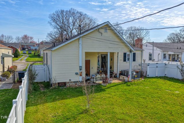 1826 Kenwood Road, Kingsport, TN 37664