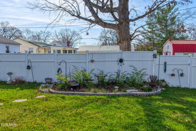 1826 Kenwood Road, Kingsport, TN 37664