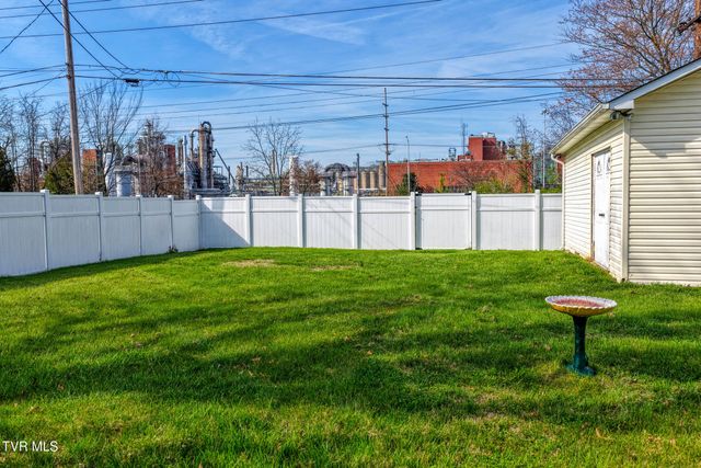 1826 Kenwood Road, Kingsport, TN 37664