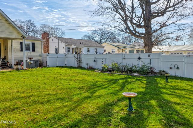 1826 Kenwood Road, Kingsport, TN 37664