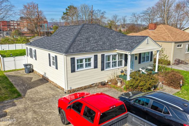 1826 Kenwood Road, Kingsport, TN 37664